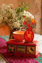 Load image into Gallery viewer, Magical Pop Up Lion Vase Greetings Card