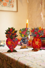 Load image into Gallery viewer, Magical Pop Up Heart Vase Greetings Card