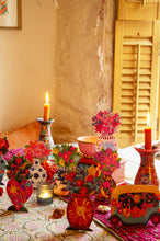 Load image into Gallery viewer, Magical Pop Up Lion Vase Greetings Card